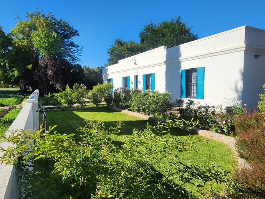 4 Bedroom Property for Sale in Nieu Bethesda Eastern Cape
